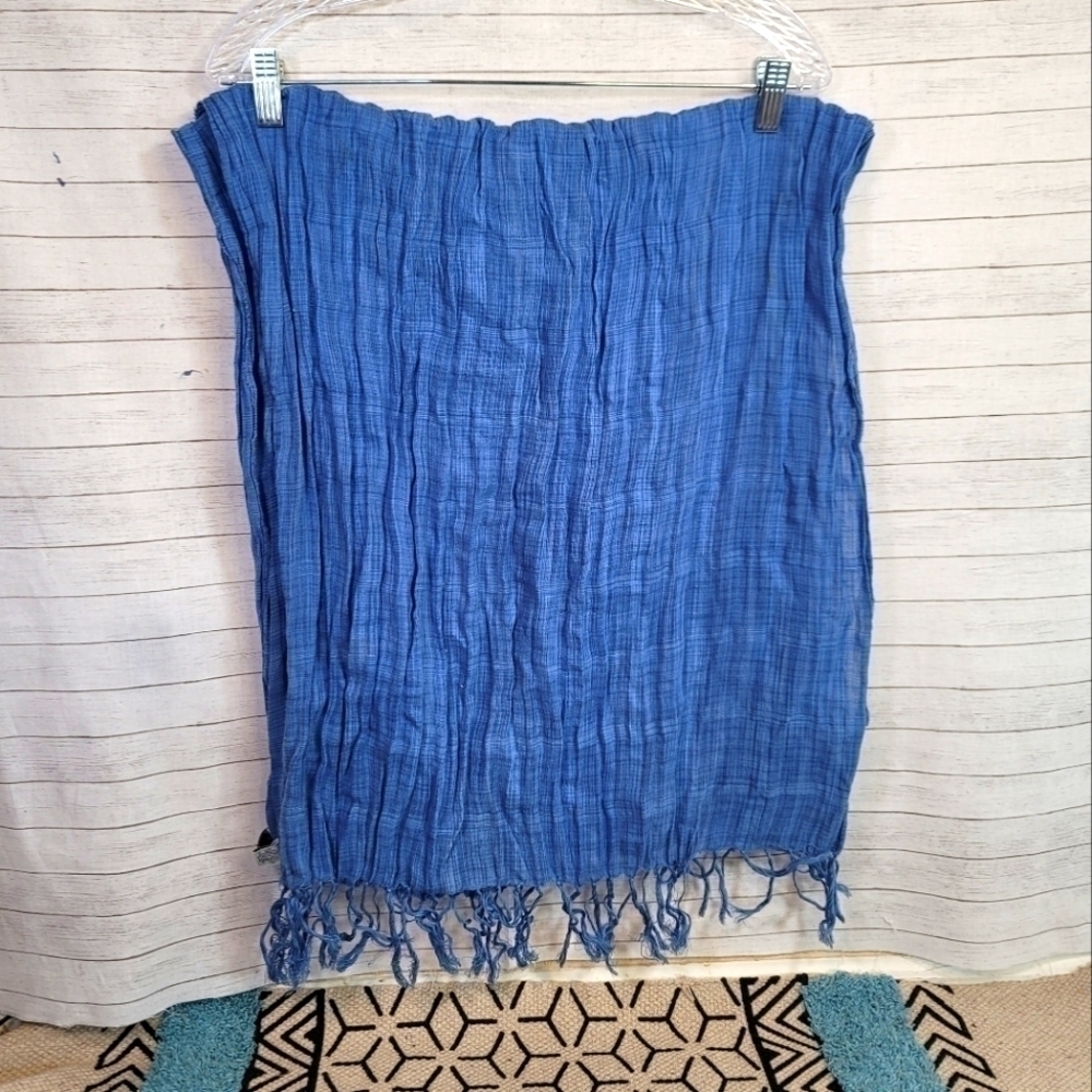 ABERCROMBIE & FITCH CERULEAN BLUE CRINKLE FRINGE SCRAF